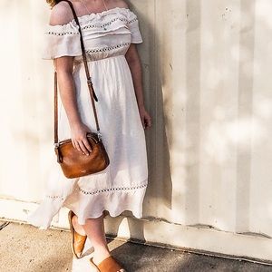 Off shoulder ruffle lace midi dress 🌵